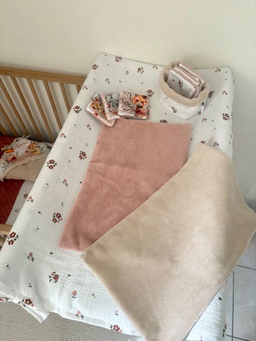 LISTE DE NAISSANCE BÉBÉ FLEUR BLANCHE