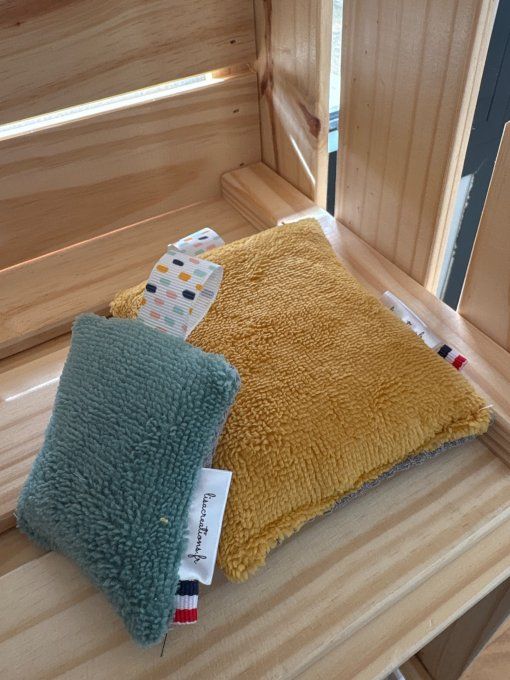 Éponges lavables vert sauge, jaune et gris (lot) 